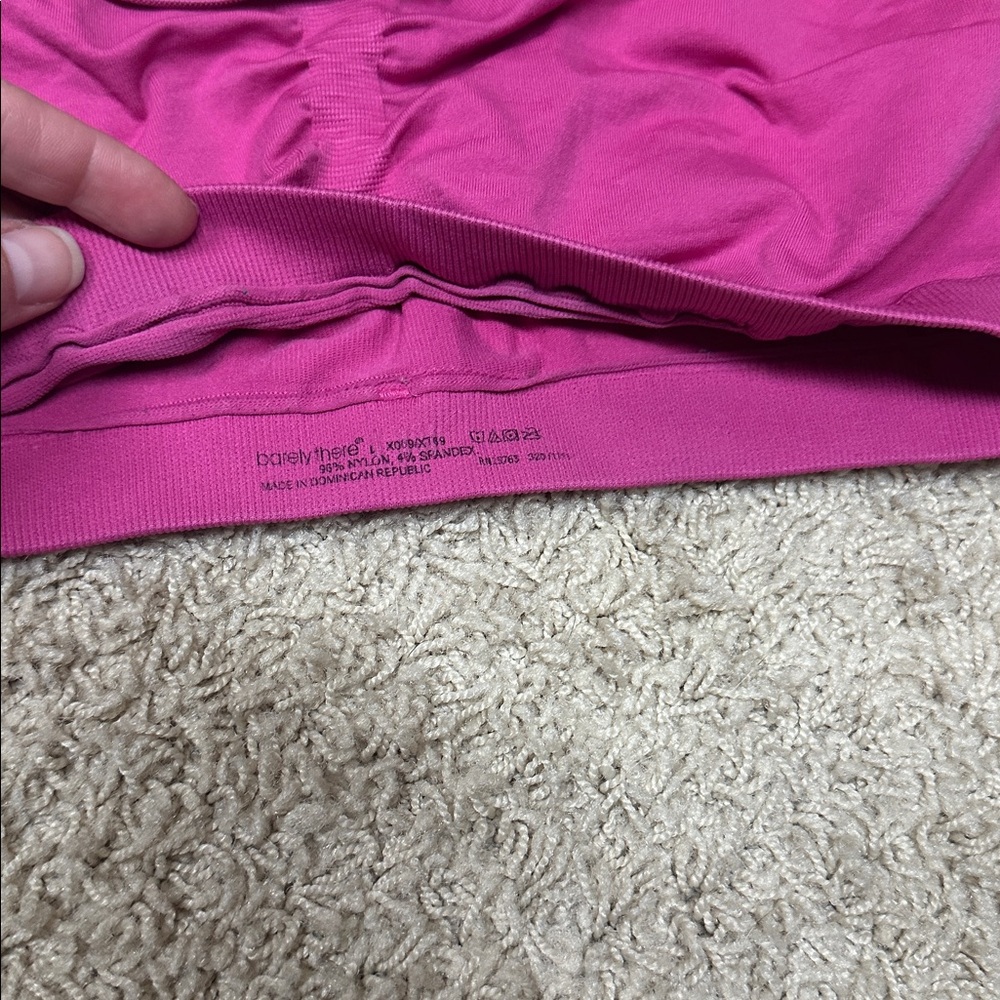 Seamless pink sports bra - Picture 2 of 3